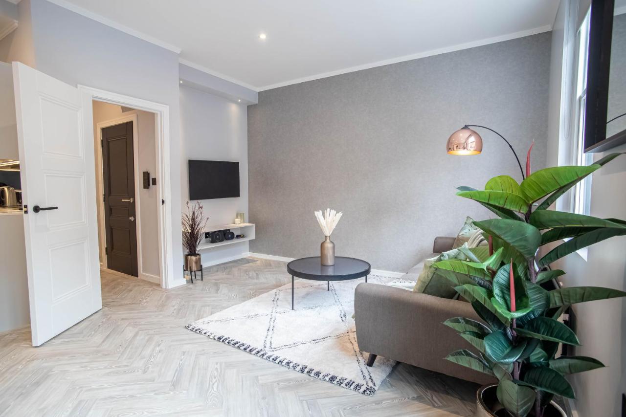 Modern & Chic One Bedroom Apartments In Fitzrovia By Sojo Stay 런던 외부 사진