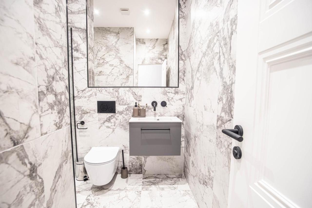 Modern & Chic One Bedroom Apartments In Fitzrovia By Sojo Stay 런던 외부 사진