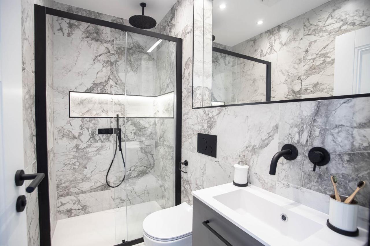 Modern & Chic One Bedroom Apartments In Fitzrovia By Sojo Stay 런던 외부 사진