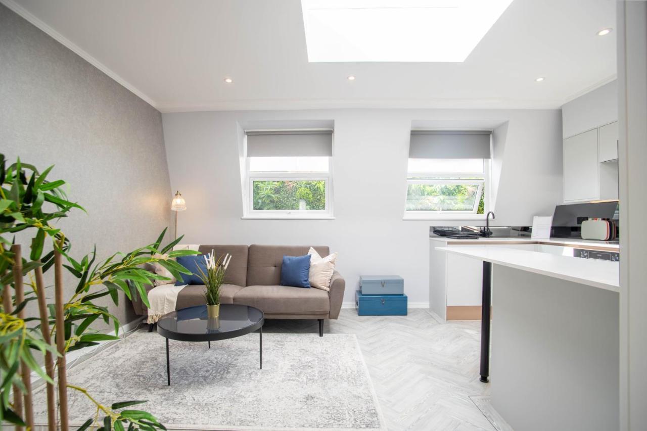 Modern & Chic One Bedroom Apartments In Fitzrovia By Sojo Stay 런던 외부 사진