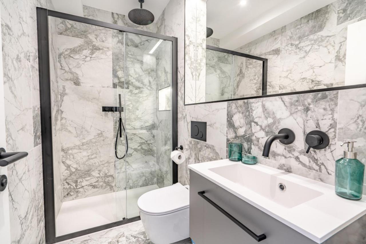 Modern & Chic One Bedroom Apartments In Fitzrovia By Sojo Stay 런던 외부 사진