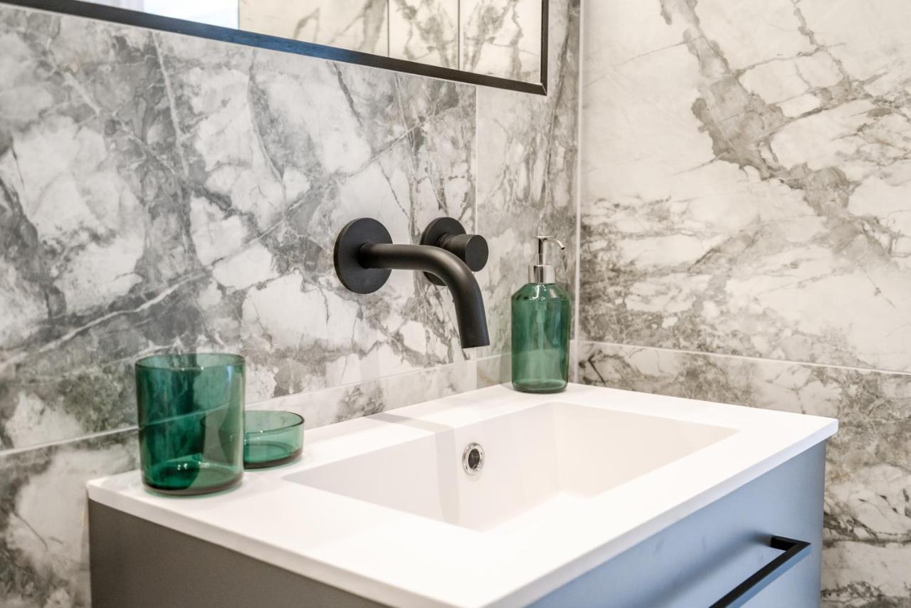 Modern & Chic One Bedroom Apartments In Fitzrovia By Sojo Stay 런던 외부 사진